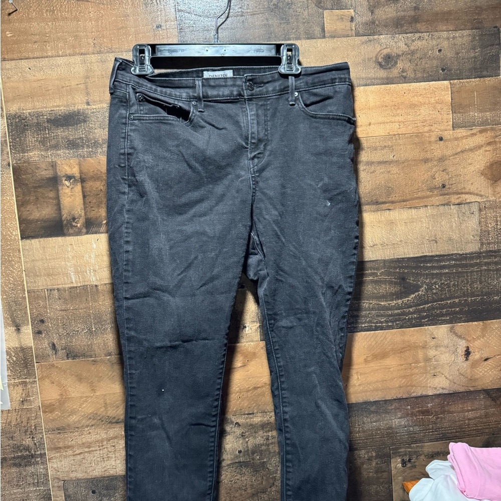 Men’s black jeans